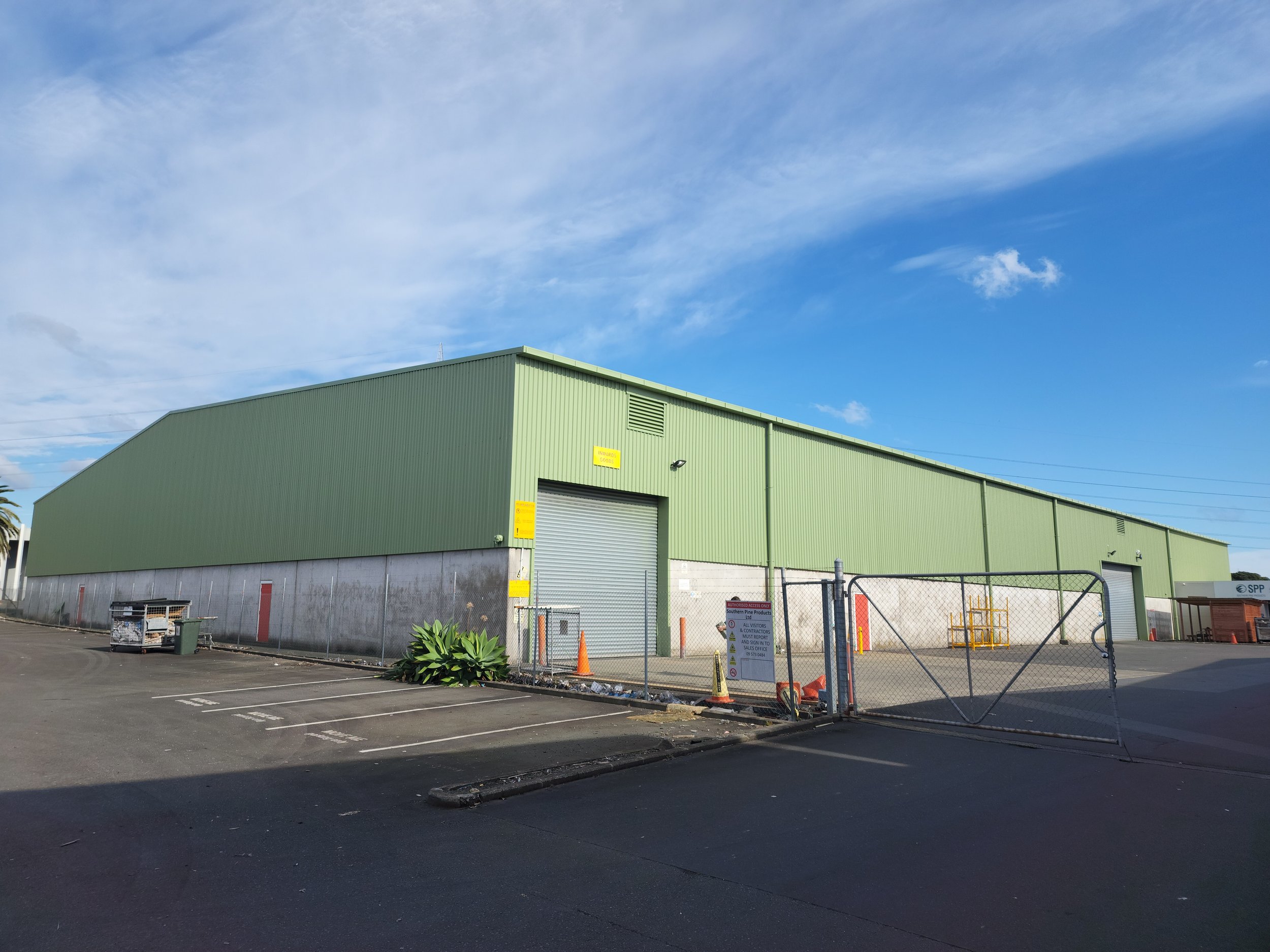 Mount Eden factory respray — photo 1